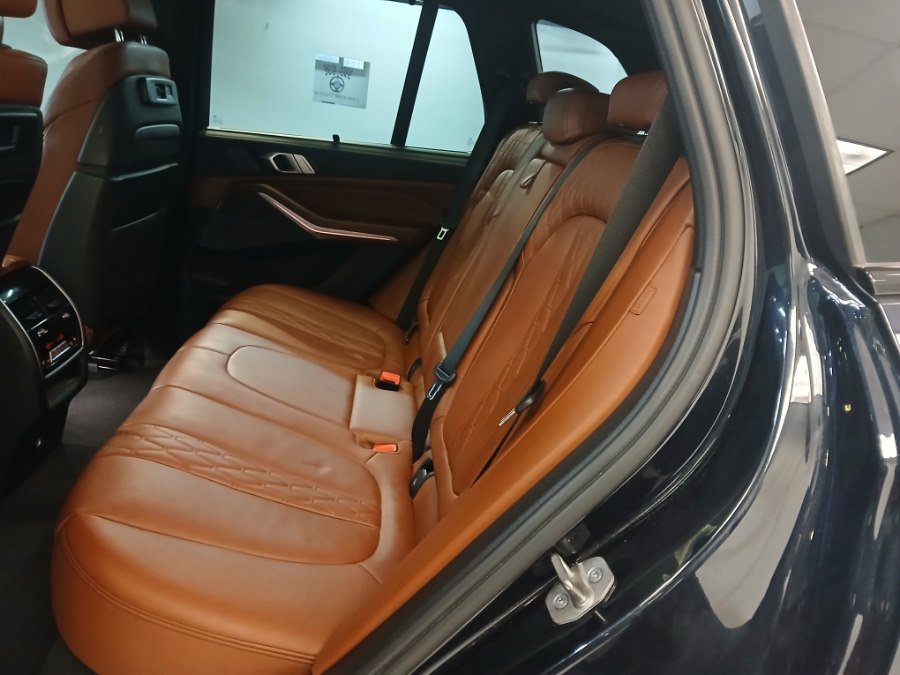 Used 2023 BMW X5 M50i w/ Executive Package AWD/4WD image 25
