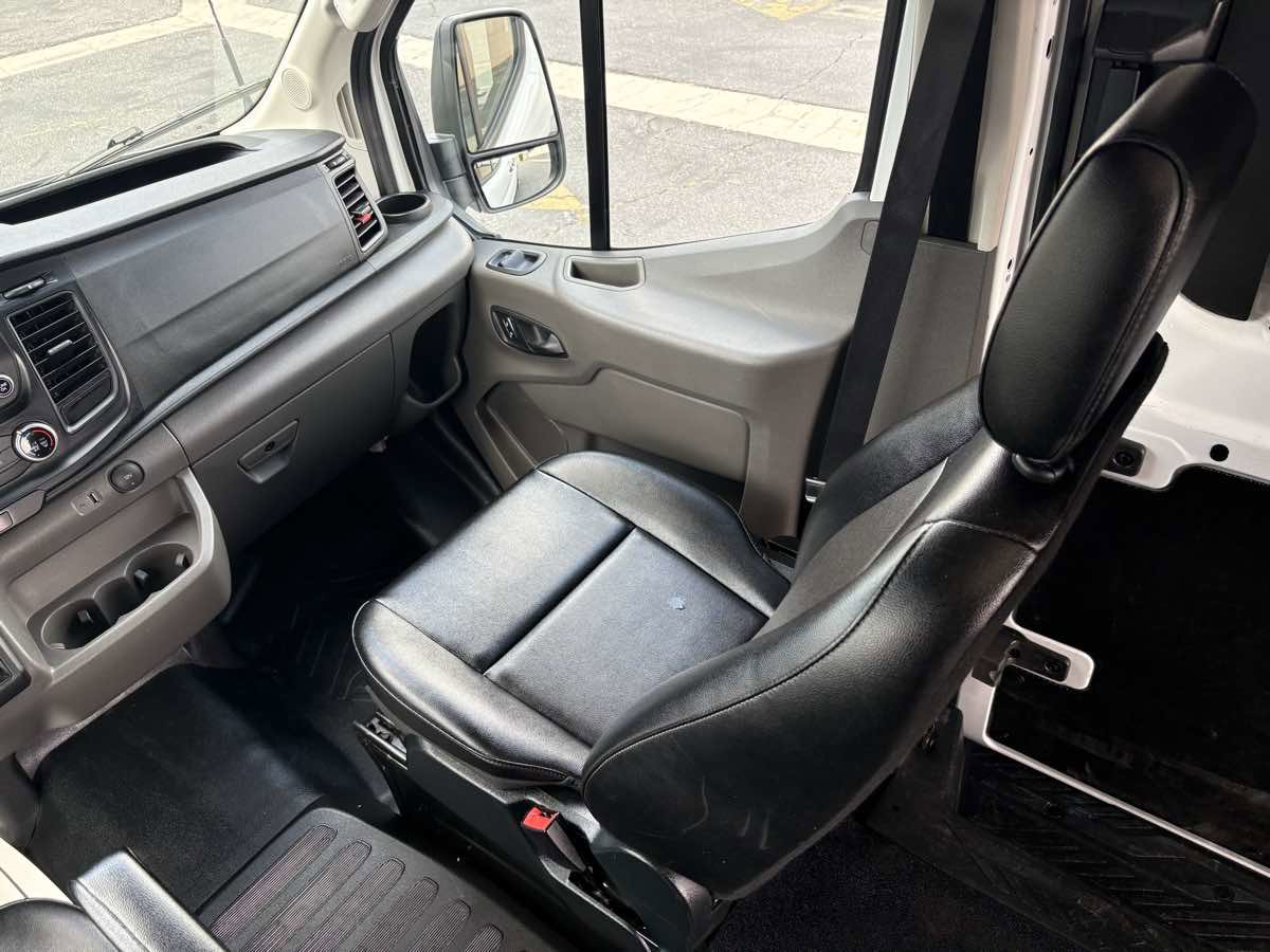 Used 2023 Ford Transit 250 148 High Roof Extended w/ Load Area Protection Package RWD image 21