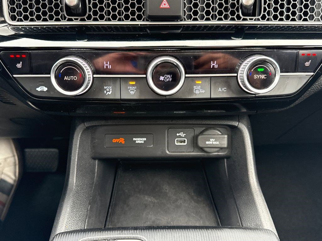 Certified 2022 Honda Civic EX image 29