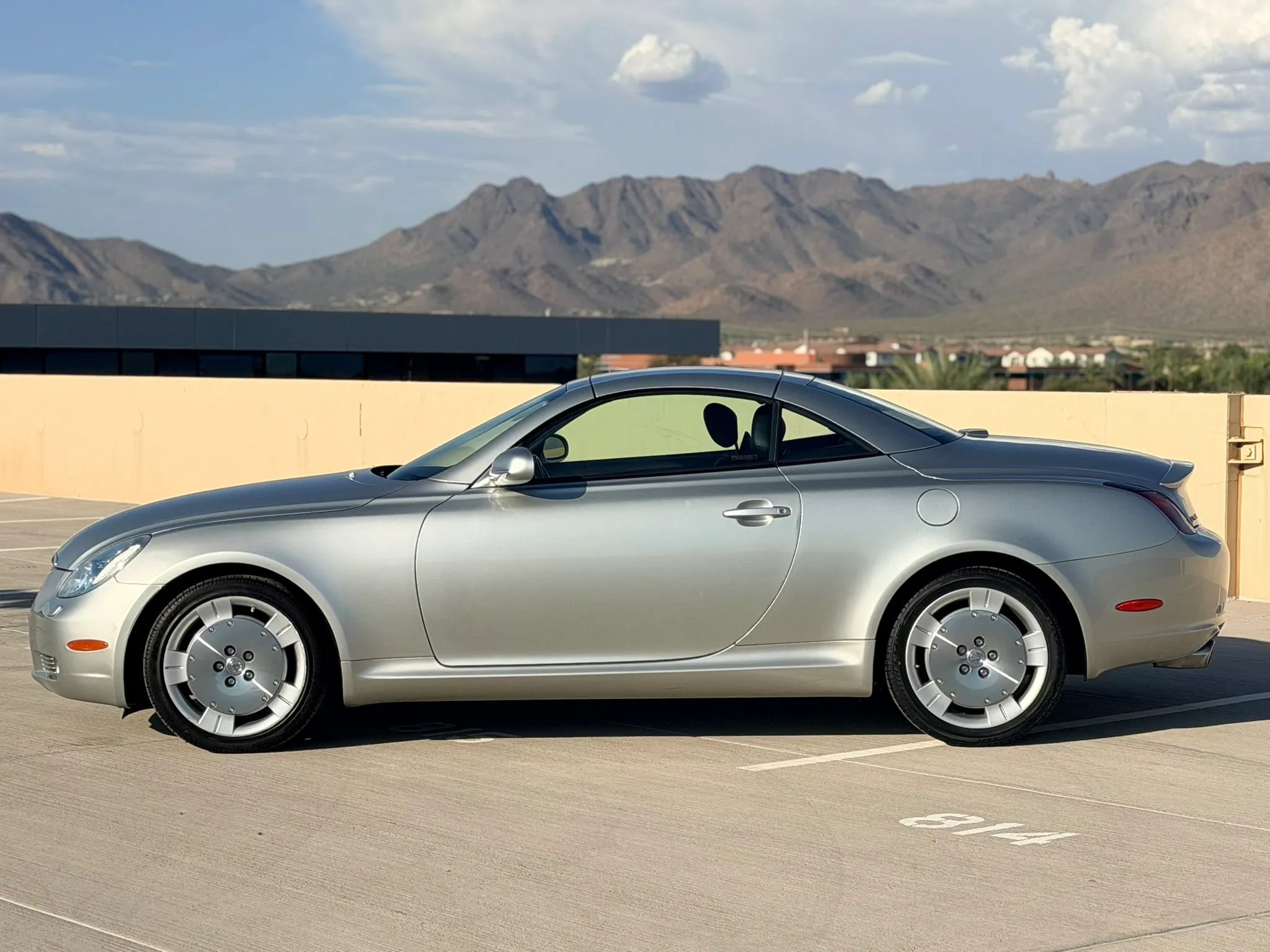 Used 2002 Lexus SC 430 Convertible RWD image 6