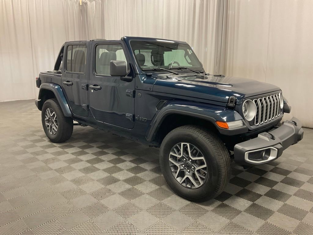 Used 2025 Jeep Wrangler Sahara image 29