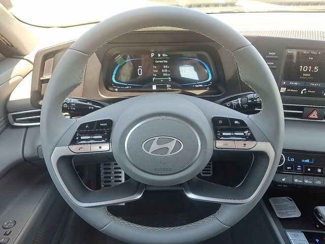 New 2026 Hyundai Elantra SEL Sport Premium FWD image 11