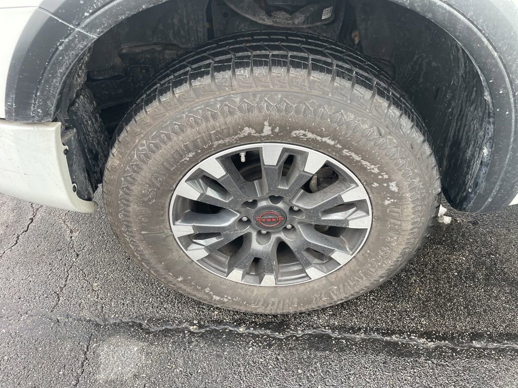 Used 2023 Nissan Titan PRO-4X image 33