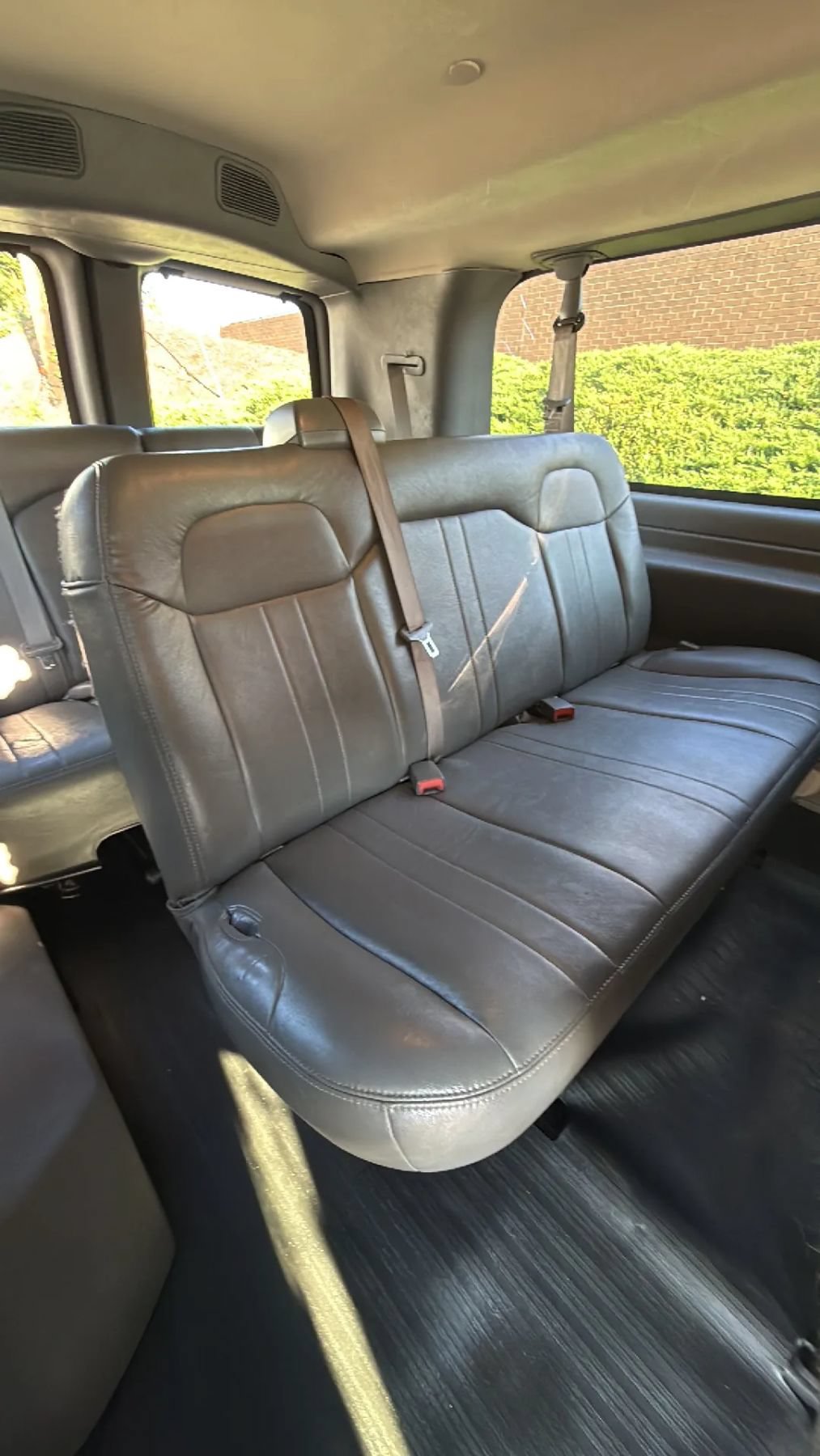 Used 2017 Chevrolet Express 3500 LS RWD image 27