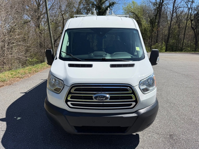 Used 2018 Ford Transit 150 XLT image 3