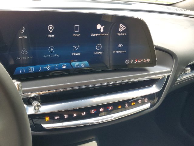 Used 2024 Cadillac Lyriq Tech RWD image 22