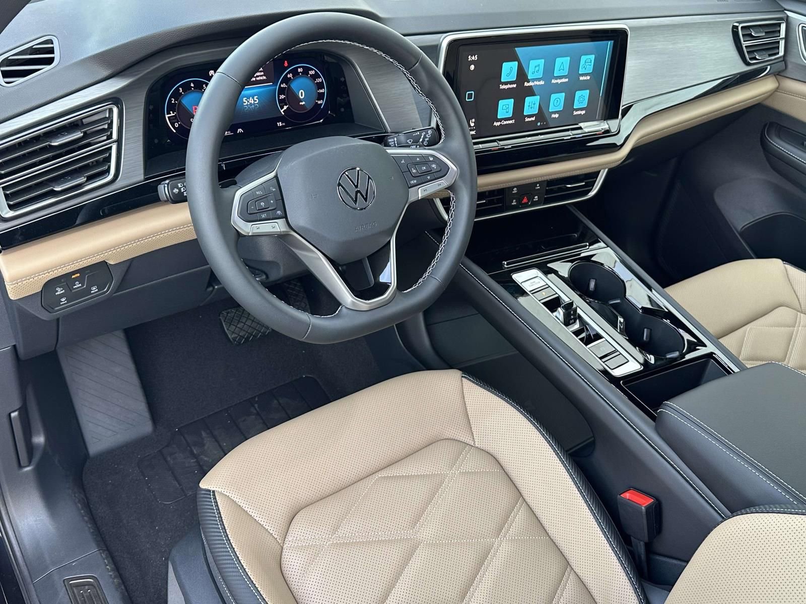 New 2026 Volkswagen Atlas Cross Sport SE FWD image 10