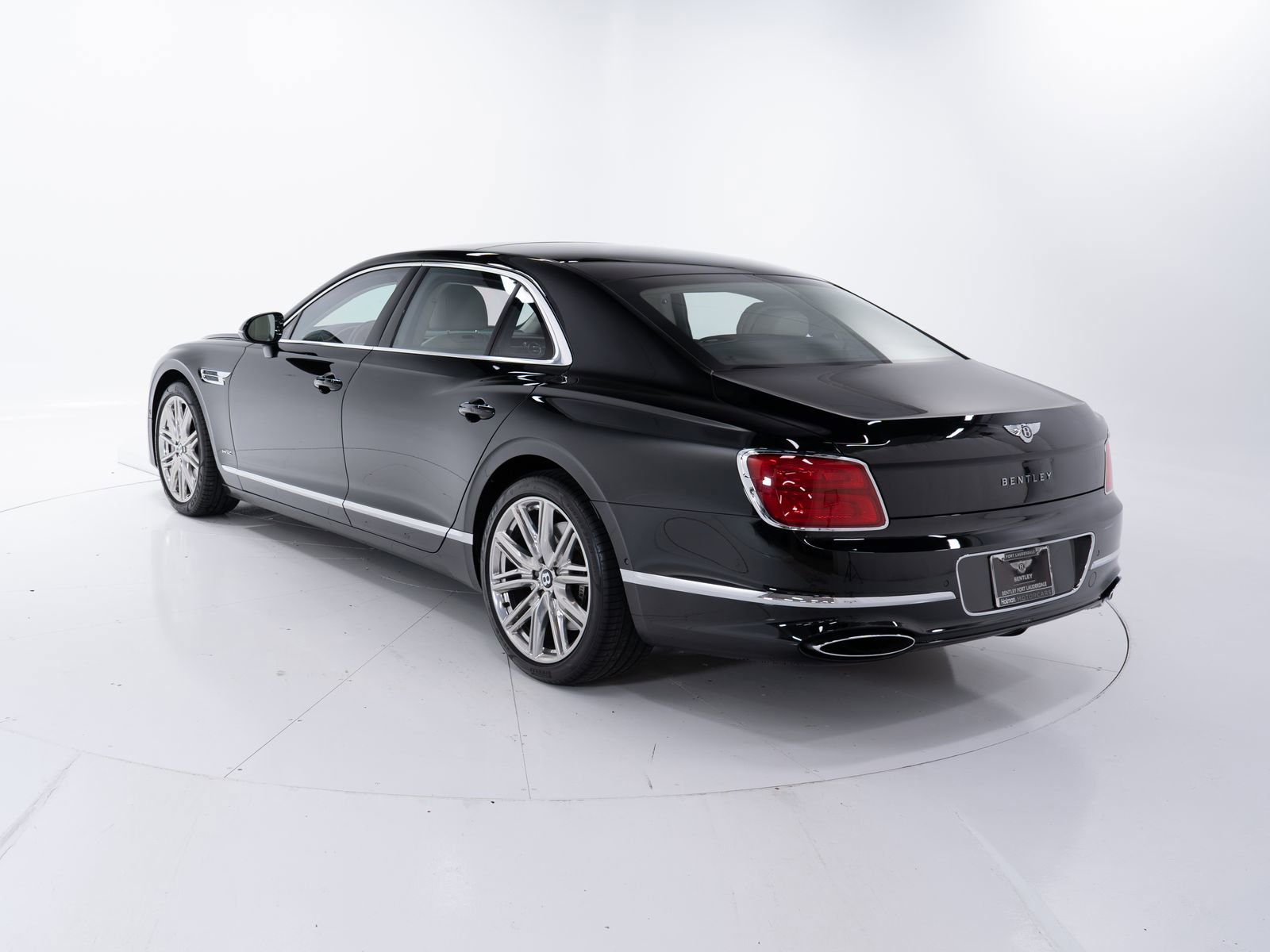 Used 2021 Bentley Flying Spur W12 AWD/4WD image 3