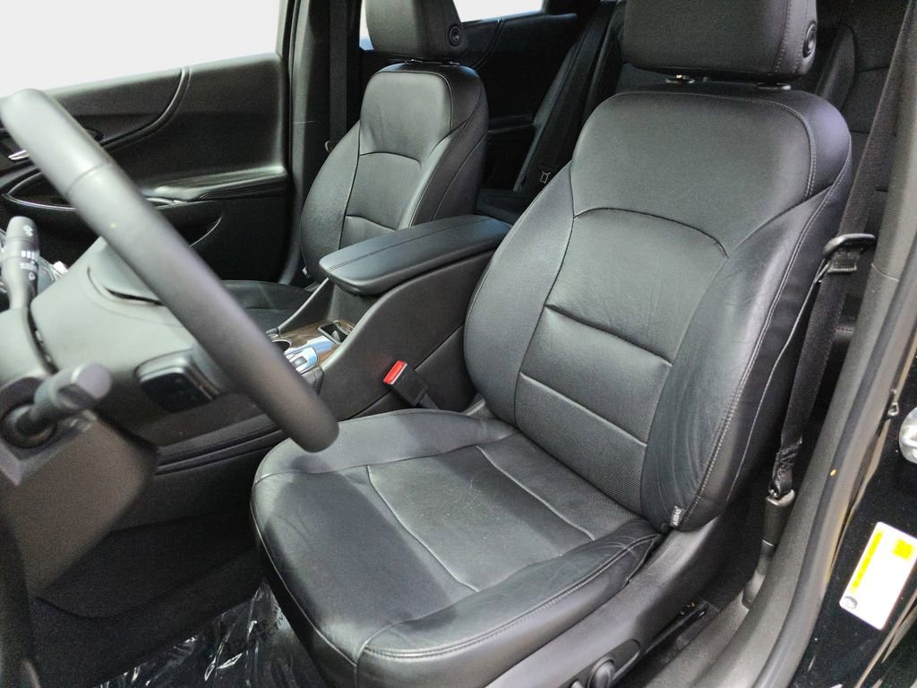 Used 2016 Chevrolet Malibu Premier w/ Driver Confidence Package II FWD image 17