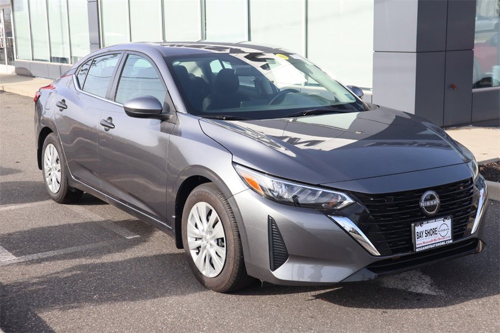 Certified 2025 Nissan Sentra S image 3