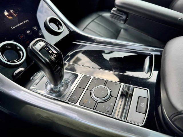 Used 2018 Land Rover Range Rover Sport HSE image 32