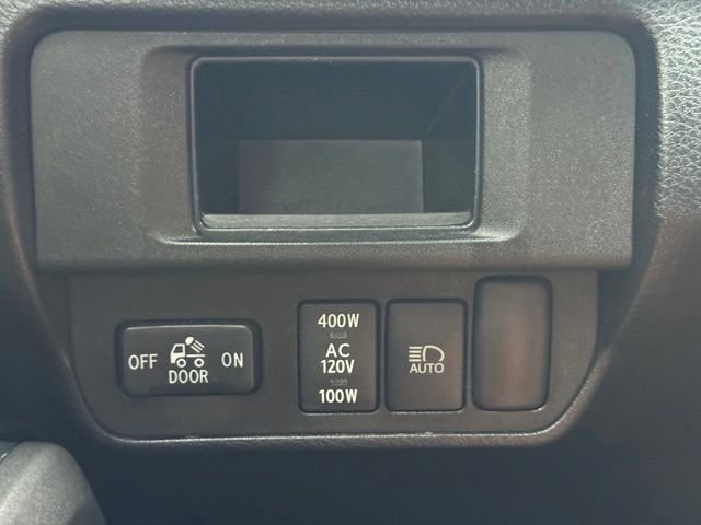 Used 2019 Toyota Tacoma TRD Off-Road w/ Technology Package AWD/4WD image 69