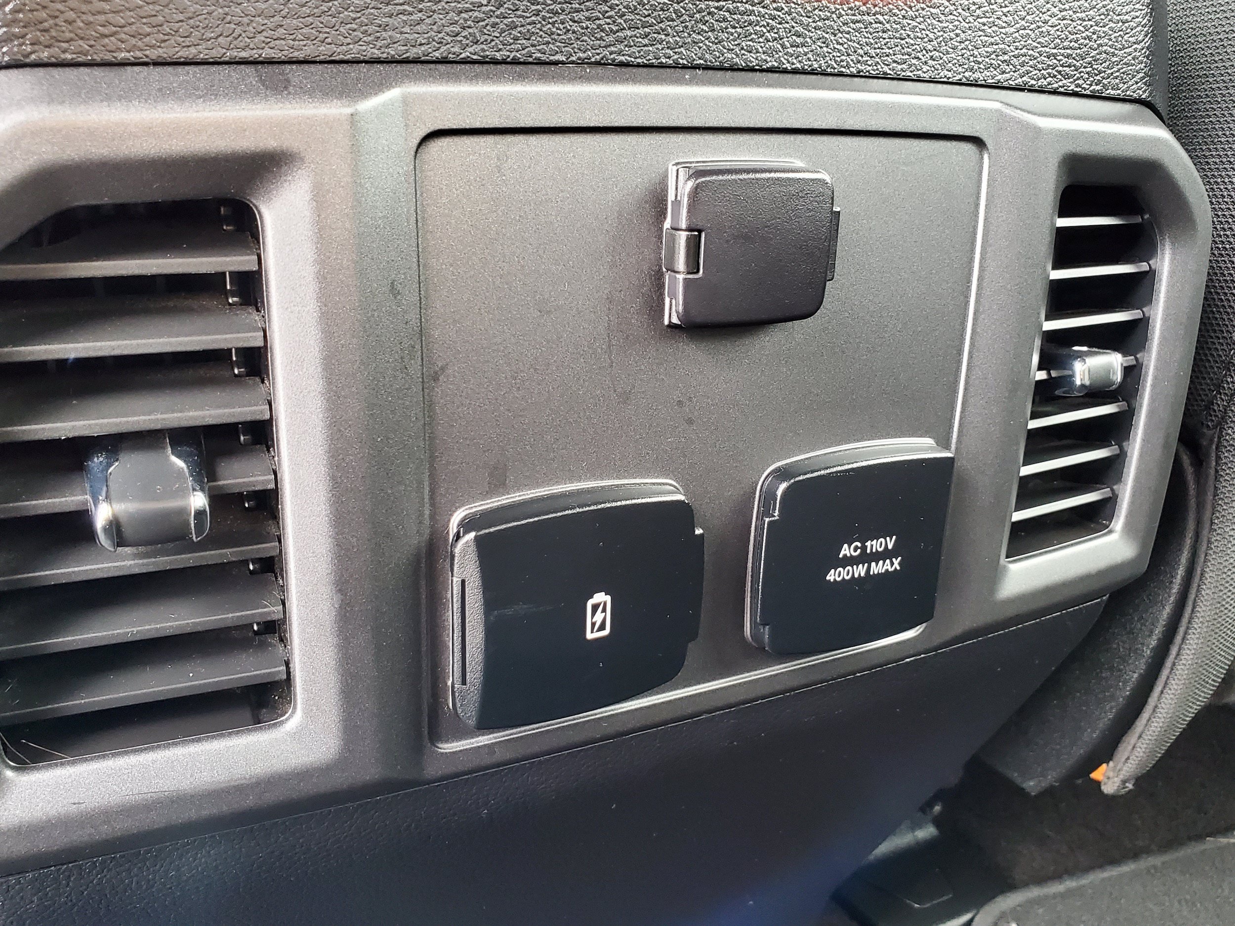 Used 2019 Ford F150 XLT w/ Equipment Group 302A Luxury AWD/4WD image 28