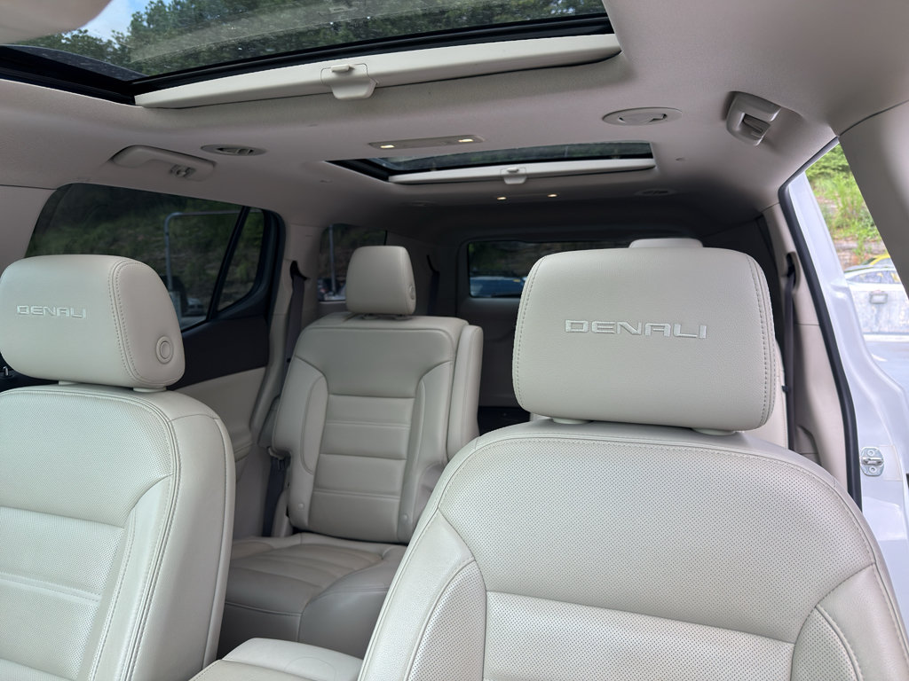 Used 2019 GMC Acadia Denali w/ Technology Package AWD/4WD image 8