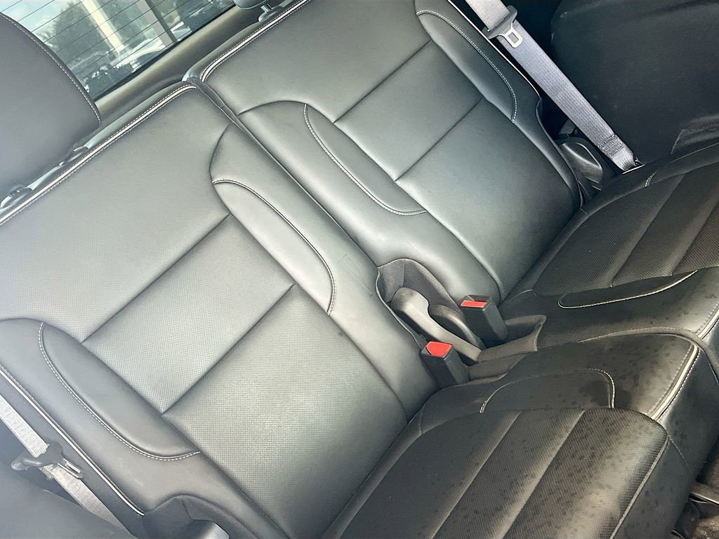 Used 2022 GMC Acadia Denali w/ Trailering Package image 29