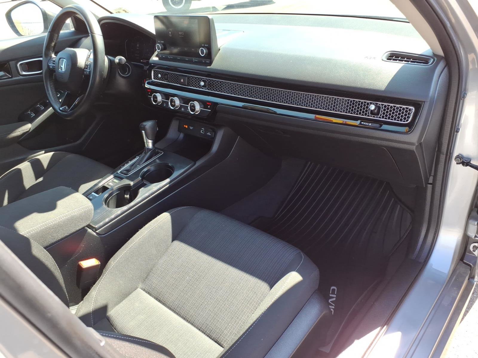 Used 2022 Honda Civic EX image 9