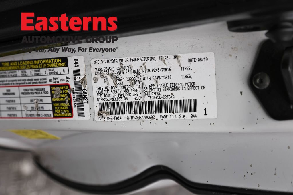 Used 2019 Toyota Tacoma SR image 32