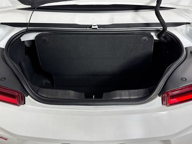 Used 2018 Chevrolet Camaro SS image 27