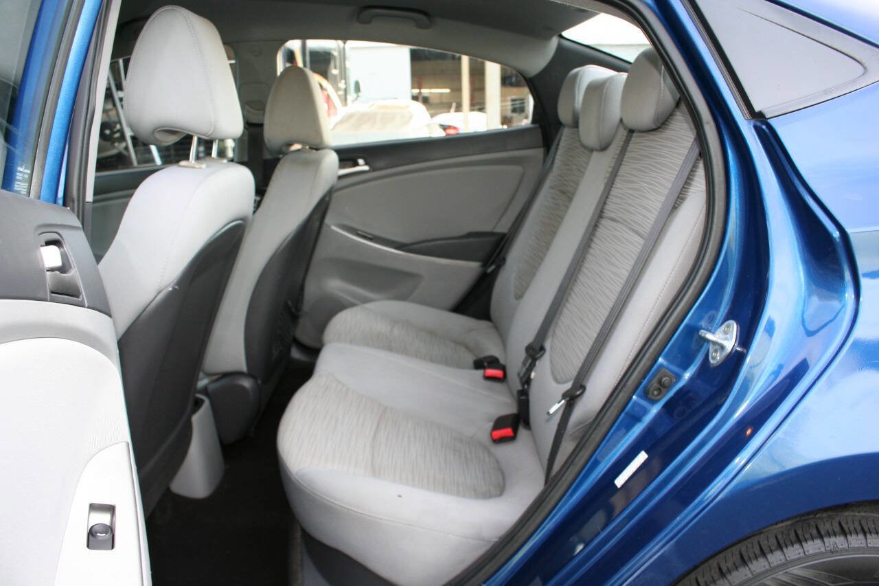 Used 2016 Hyundai Accent SE image 19