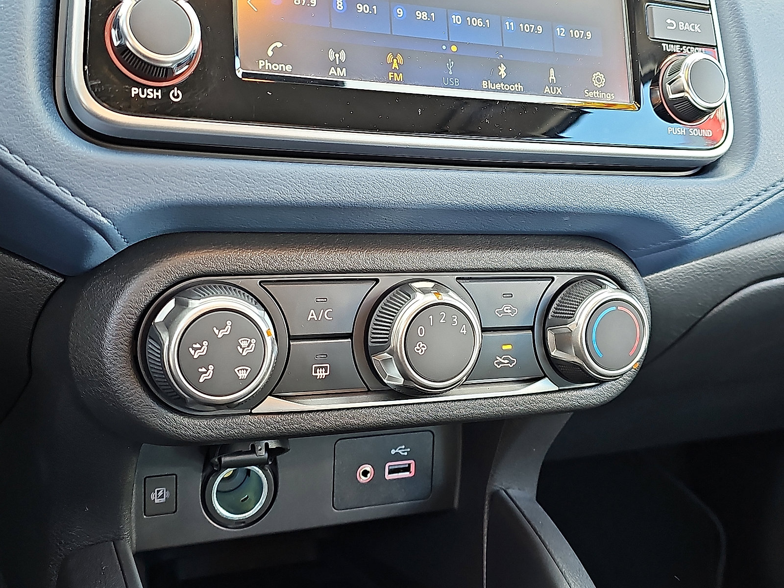 Certified 2025 Nissan Versa SV w/ Trunk Package image 16