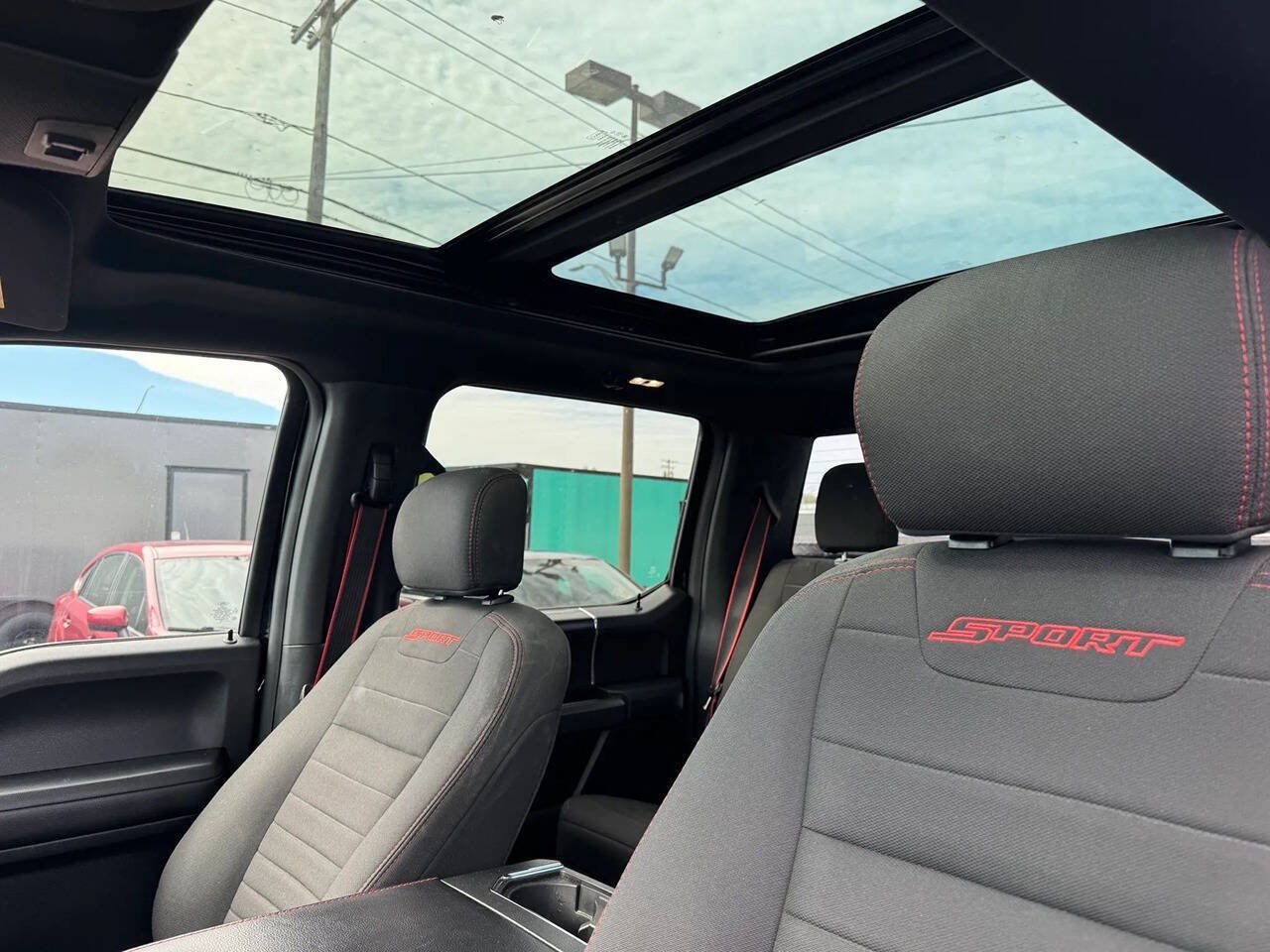 Used 2018 Ford F150 XLT w/ Equipment Group 302A Luxury AWD/4WD image 12