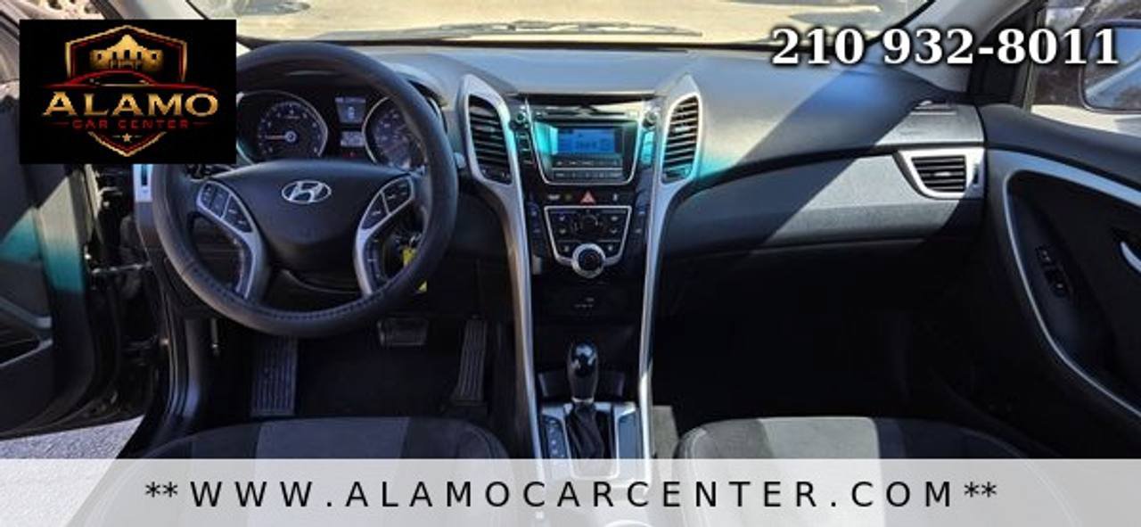 Used 2017 Hyundai Elantra GT FWD image 32