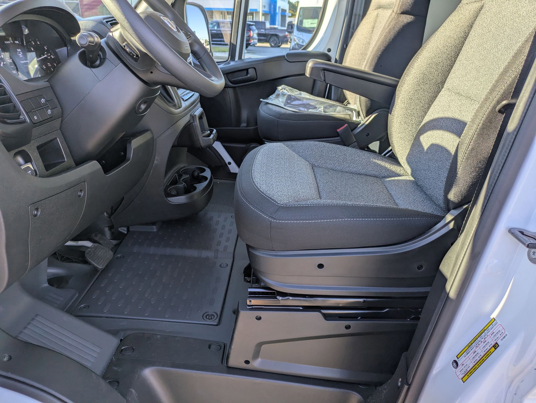 New 2026 RAM ProMaster 1500 w/ Convenience Group FWD image 12