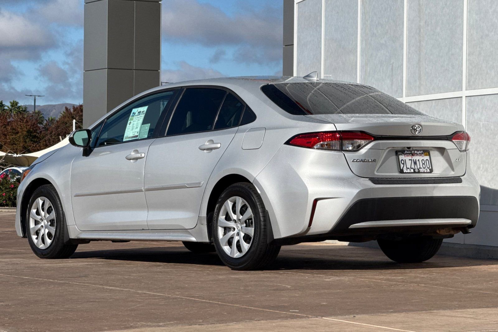 Used 2021 Toyota Corolla LE w/ Carpet Mat Package (TMS) image 6