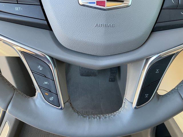 Used 2018 Cadillac XT5 Luxury w/ Driver Awareness Package image 14