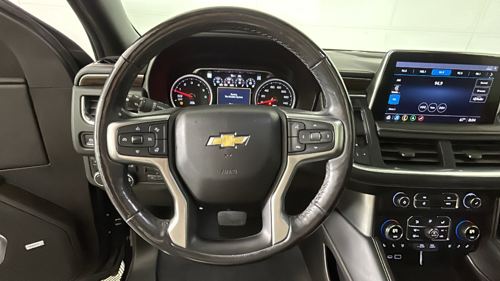 Used 2021 Chevrolet Tahoe Premier w/ Premium Package AWD/4WD image 16