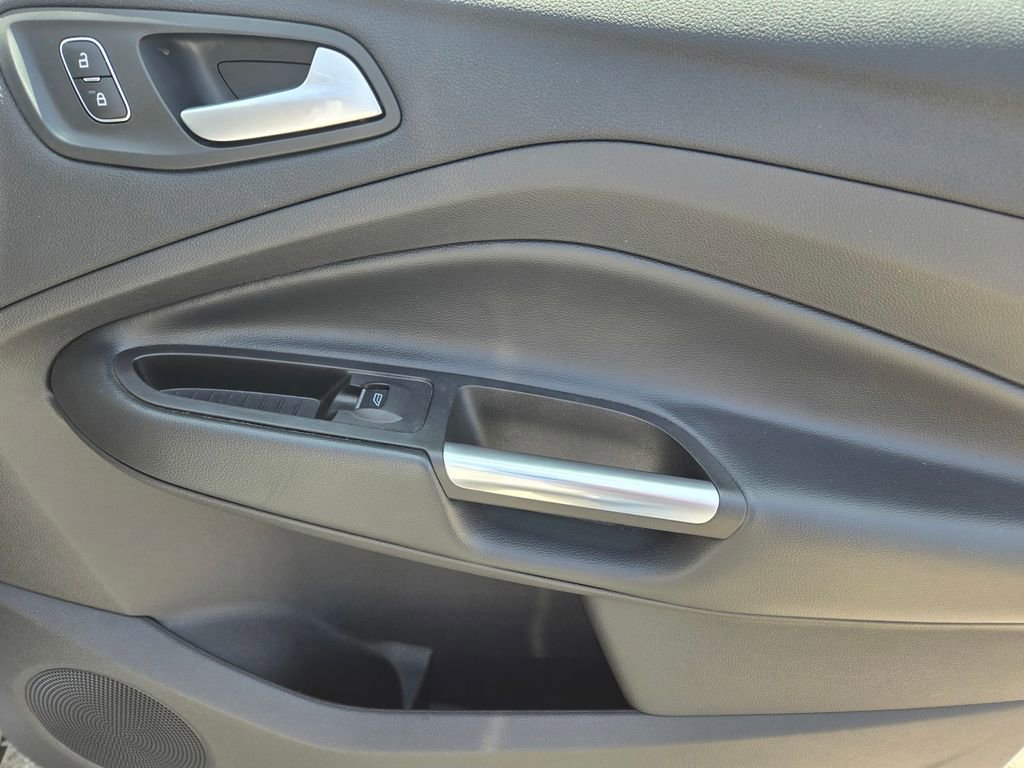 Used 2019 Ford Escape SE FWD image 8