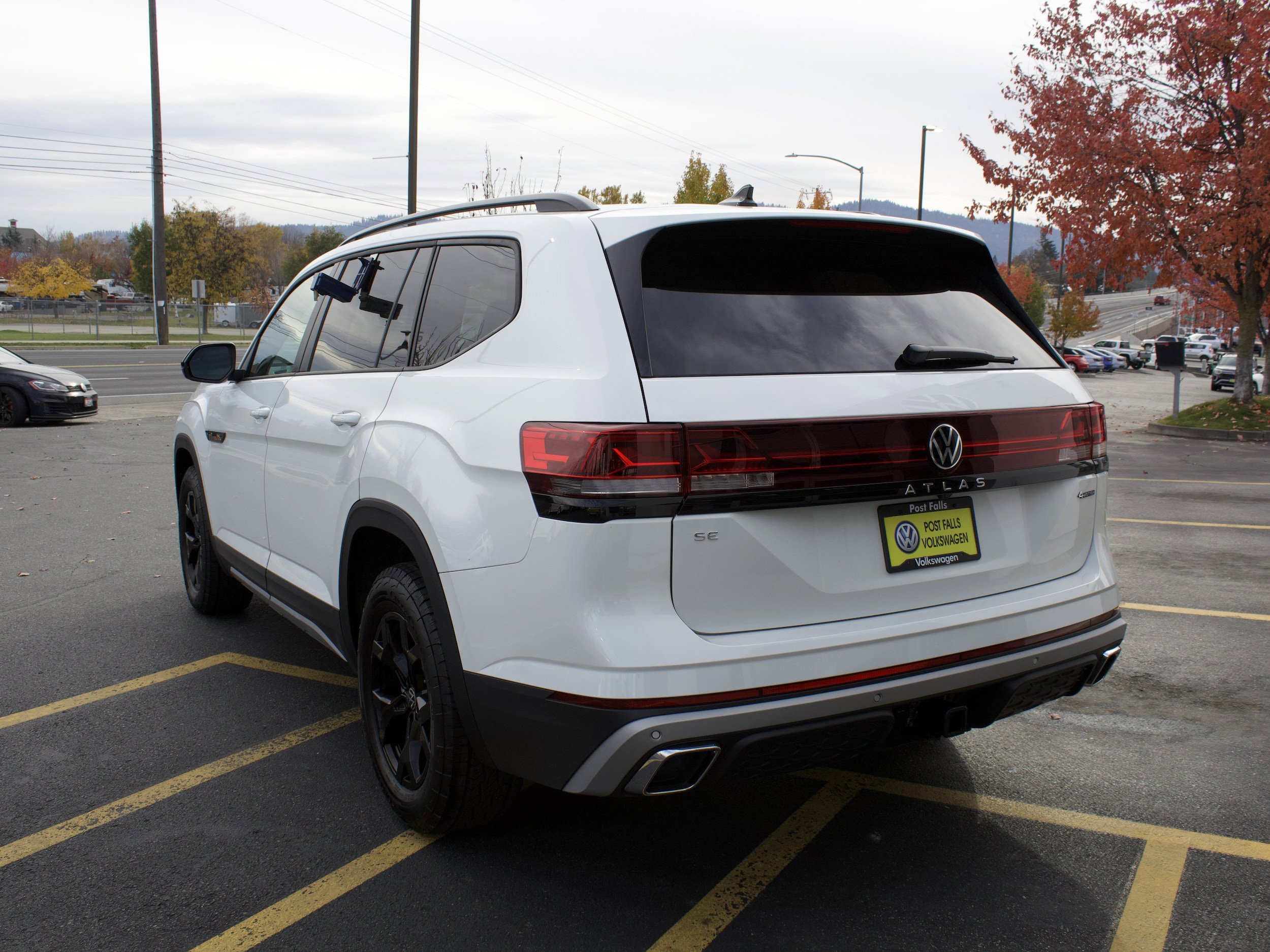 New 2026 Volkswagen Atlas Peak Edition AWD/4WD image 7