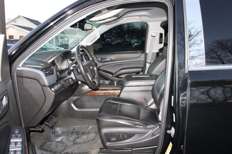 Used 2015 Chevrolet Suburban LT image 11