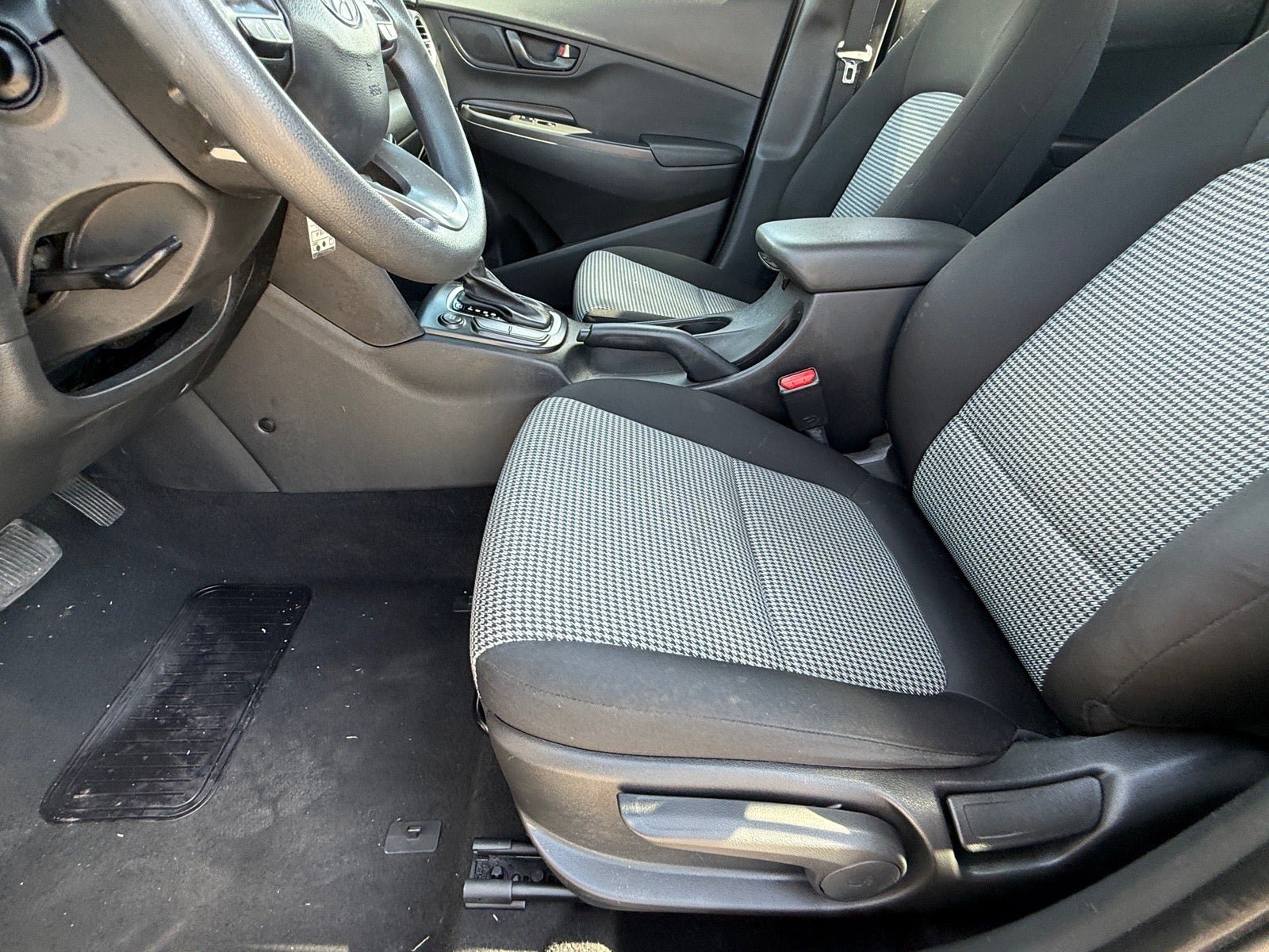 Used 2021 Hyundai Kona SE AWD/4WD image 12