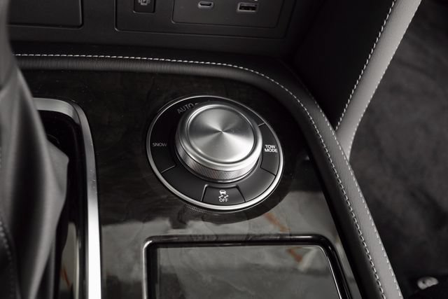 Used 2023 INFINITI QX80 Sensory AWD/4WD image 41