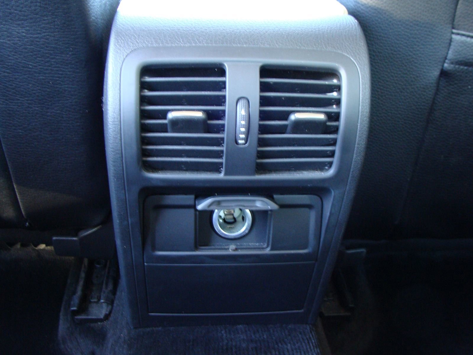 Used 2014 Volkswagen CC R-Line image 30