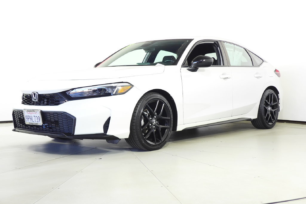 Used 2025 Honda Civic Sport image 2