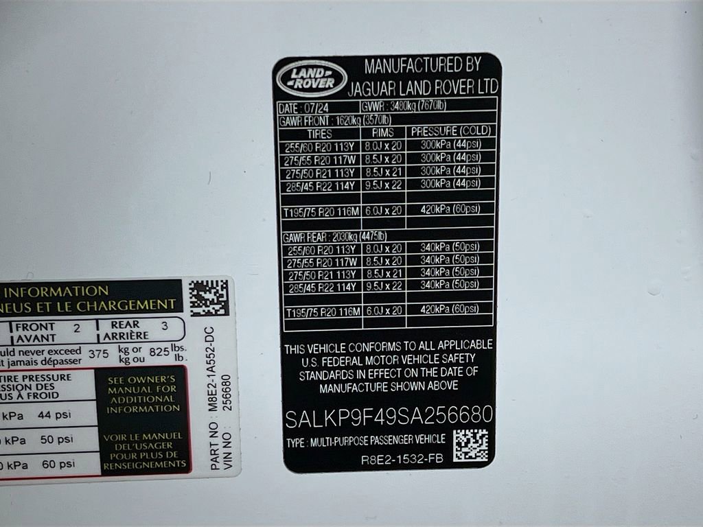 Used 2025 Land Rover Range Rover SE AWD/4WD image 34