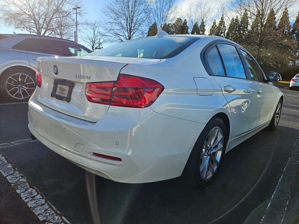 Used 2016 BMW 320i Sedan image 6