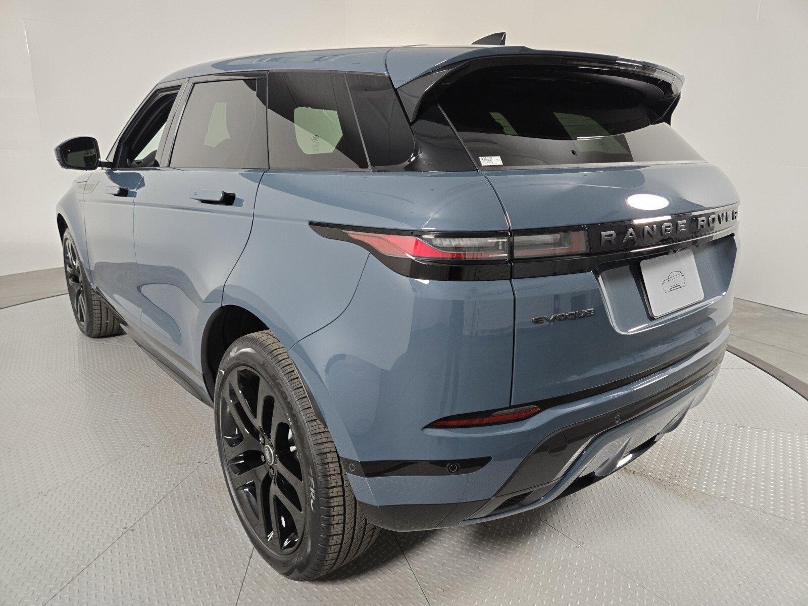 New 2026 Land Rover Range Rover Evoque Dynamic SE image 7