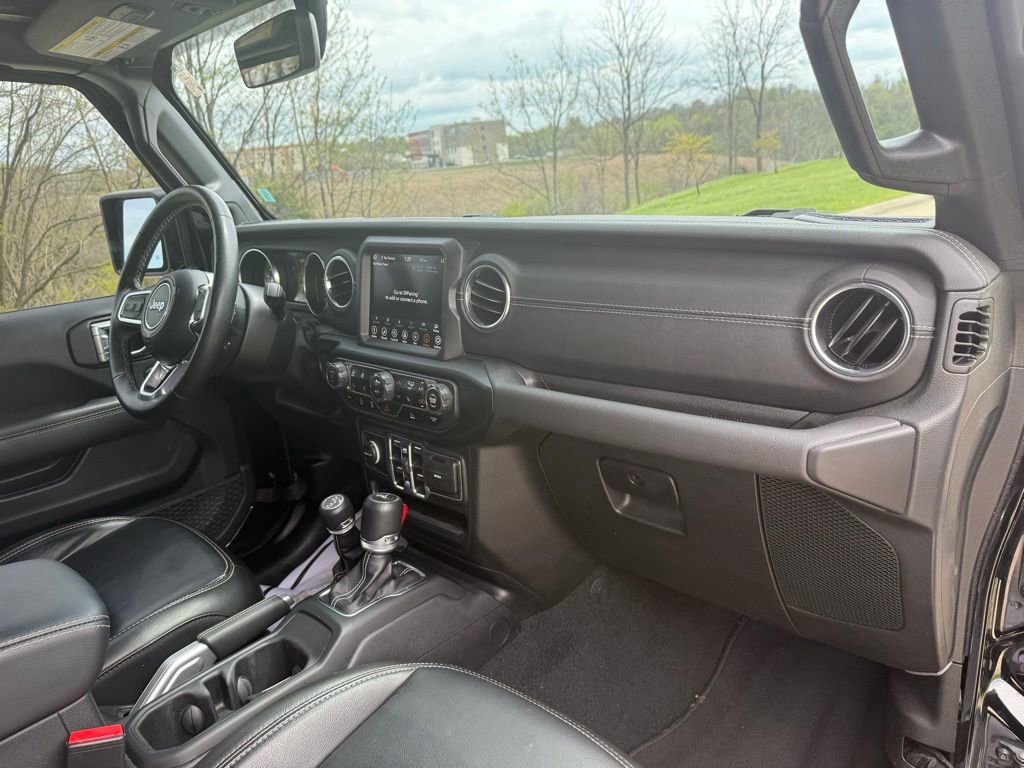 Used 2022 Jeep Wrangler Unlimited Sahara w/ LED Lighting Group image 24