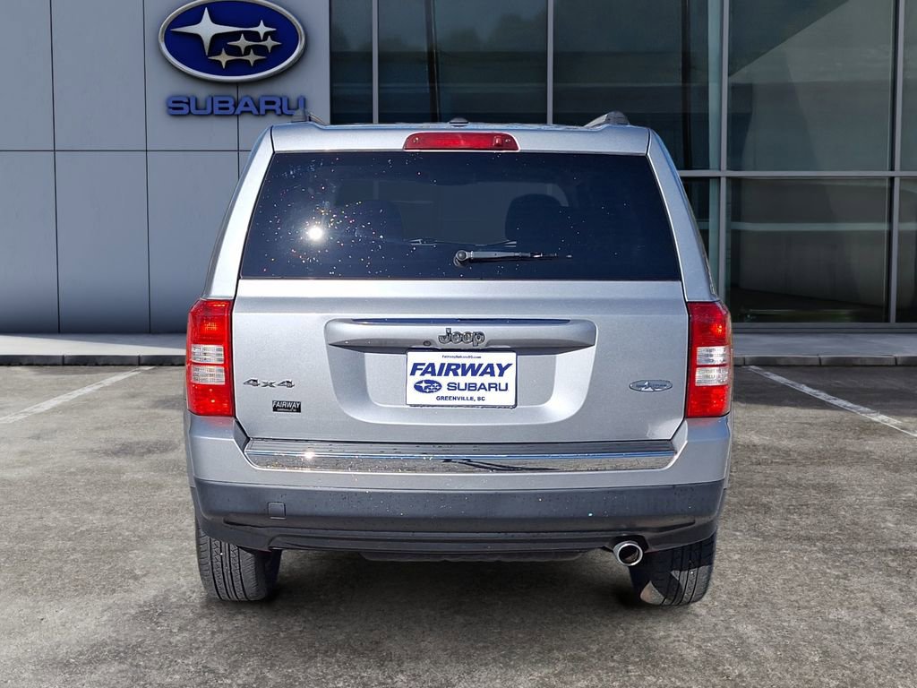 Used 2016 Jeep Patriot High Altitude AWD/4WD image 5