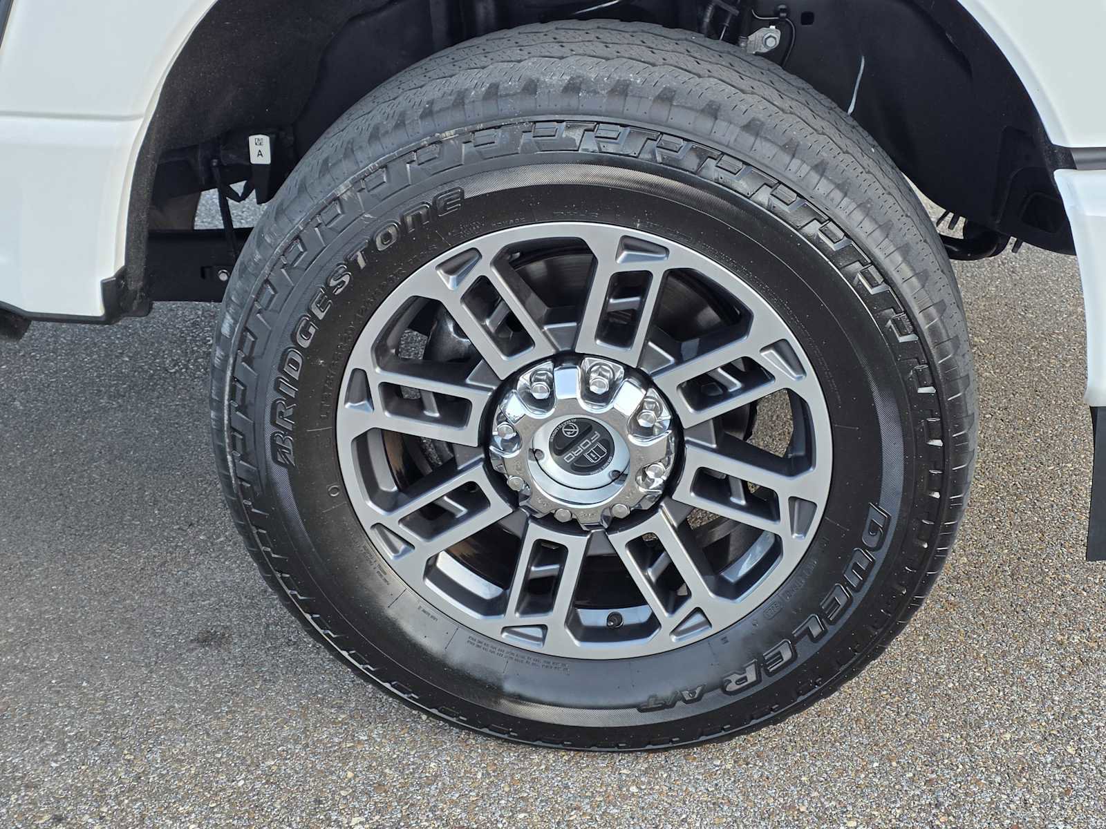 Used 2024 Ford F350 Limited w/ FX4 Off-Road Package image 58