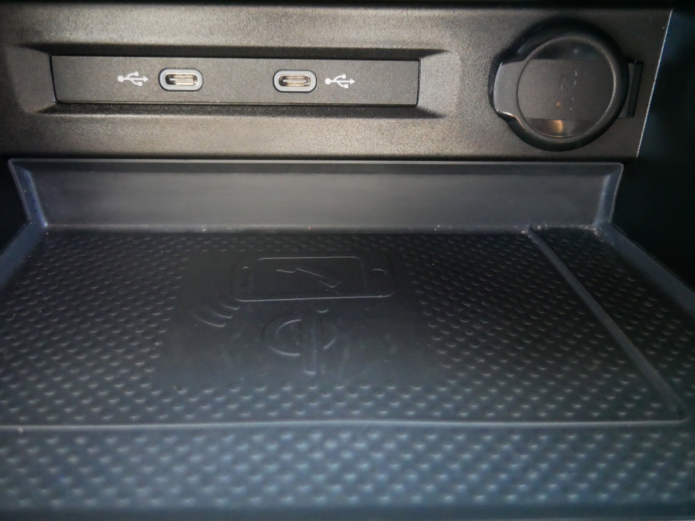 Used 2022 Volkswagen Tiguan SE AWD/4WD image 28