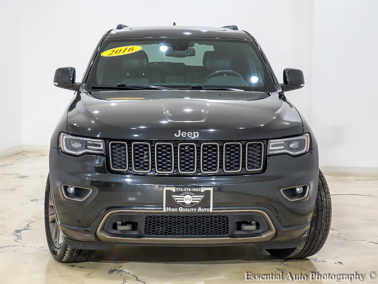 Used 2016 Jeep Grand Cherokee Limited 75th Anniversary AWD/4WD image 5