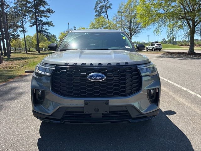 Used 2025 Ford Explorer ST-Line image 7