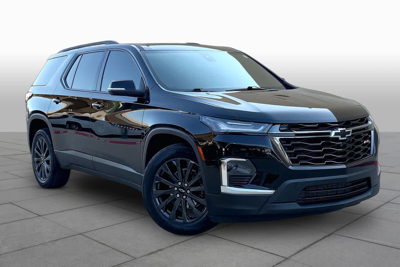Used 2023 Chevrolet Traverse RS AWD/4WD image 3