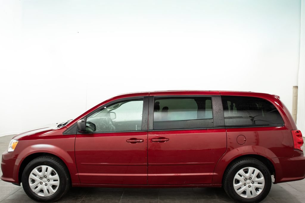 Used 2014 Dodge Grand Caravan SE w/ Quick Order Package 29E SE FWD image 5
