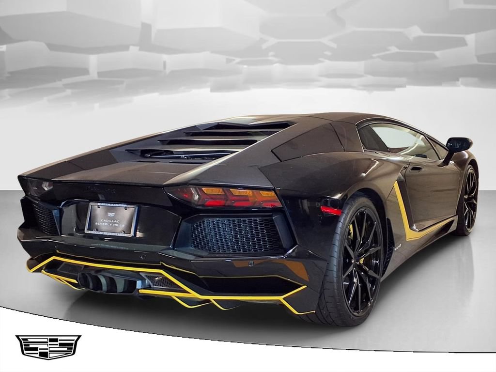 Used 2012 Lamborghini Aventador LP 700-4 AWD/4WD image 2
