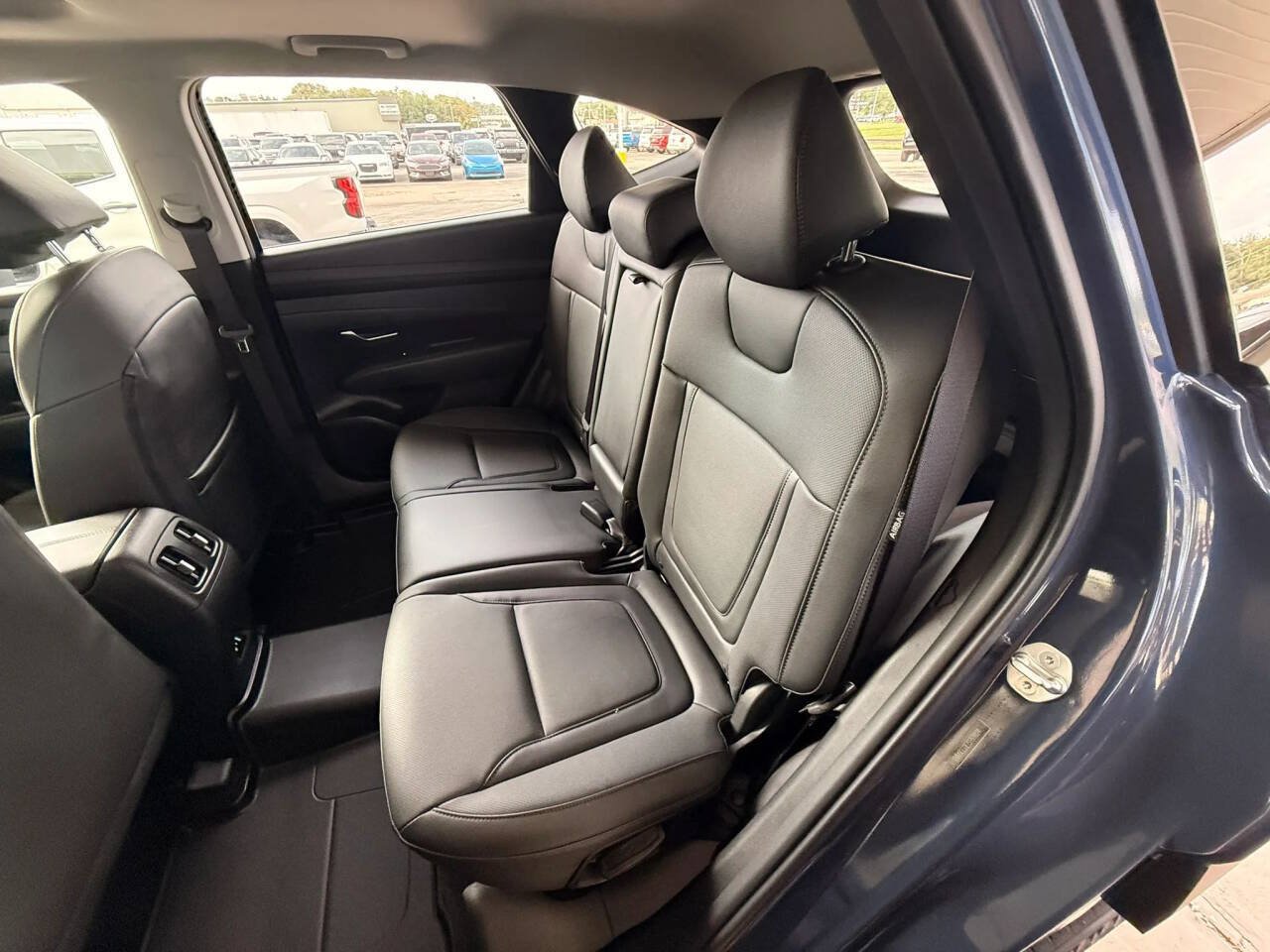 Used 2025 Hyundai Tucson SEL AWD/4WD image 26